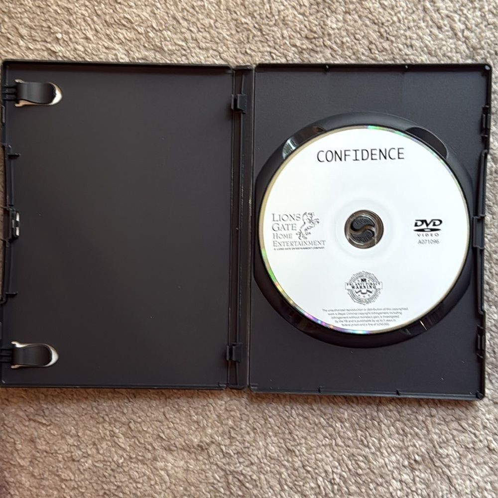 “Confidence” DVD! - Picture 5 of 6